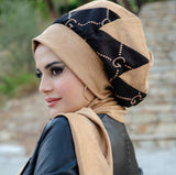 Women's hat with scarf