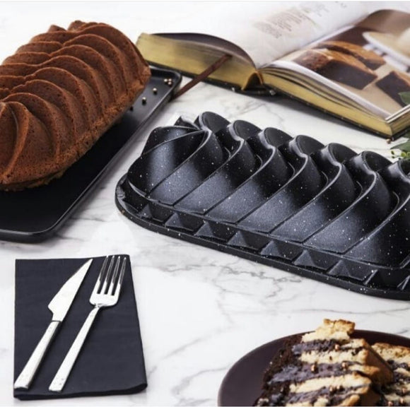 Cake Pan - Heavy-duty with beautiful patterns
